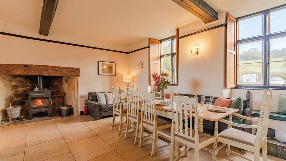 Dining Area, Canons Court Lodge, Bolthole Retreats