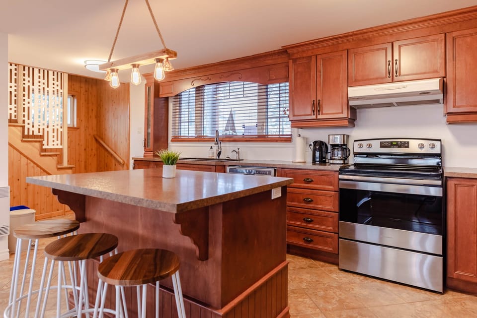 Island and kitchen