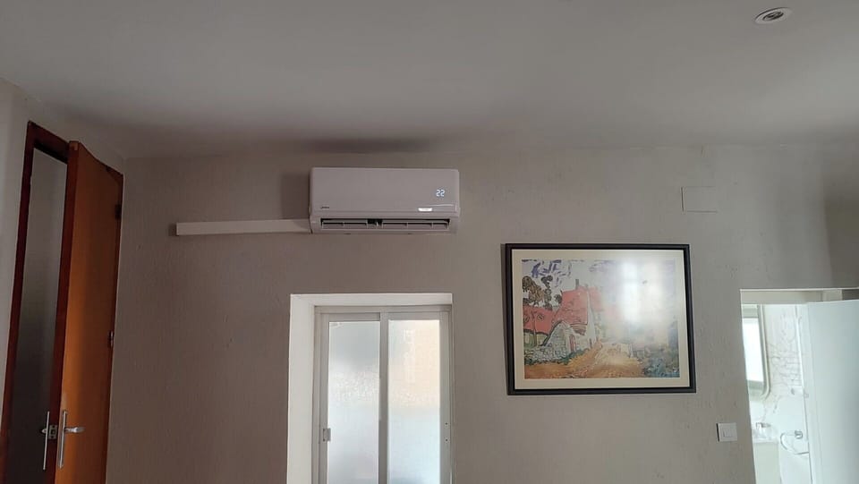 Aire acondicionado en la primera planta.
