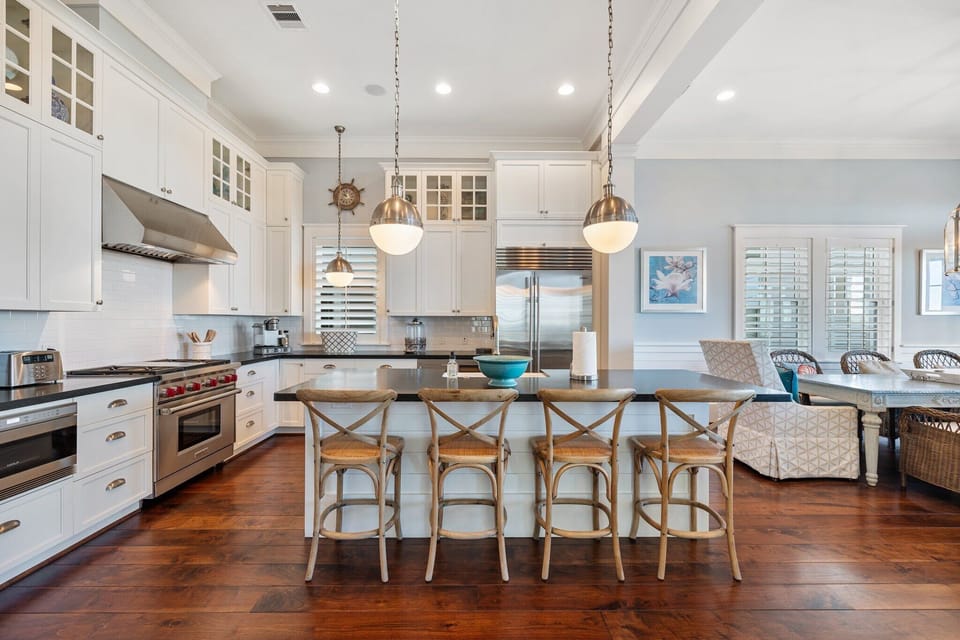 Kitchen with island seating for 4