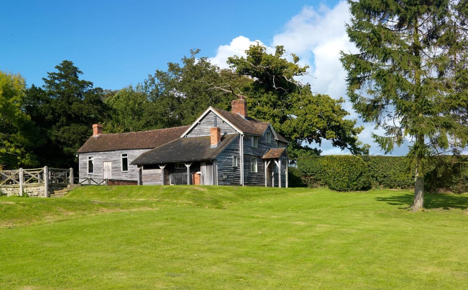 Spacious Lawn