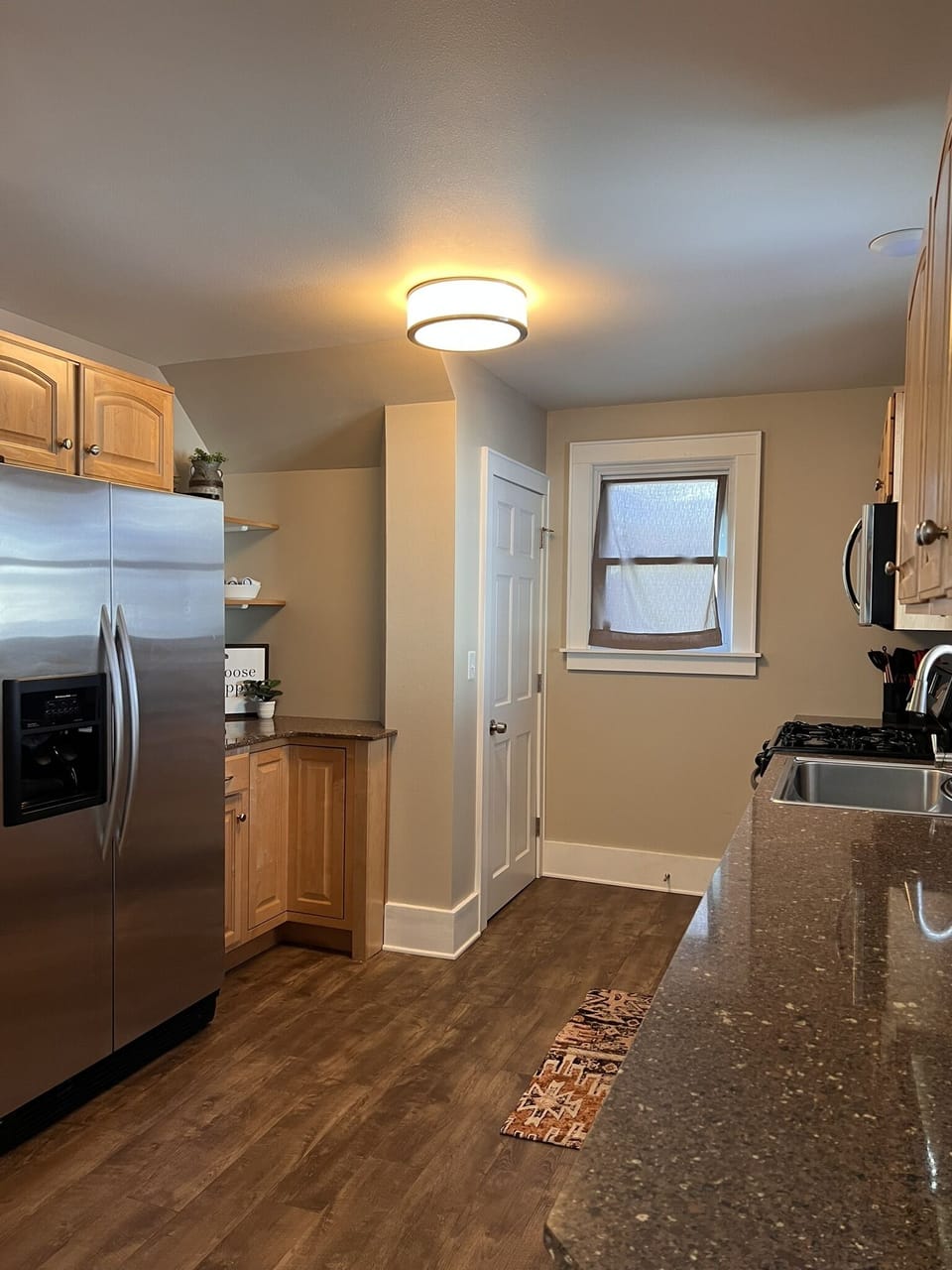 Kitchen ready for your home cooked meal!