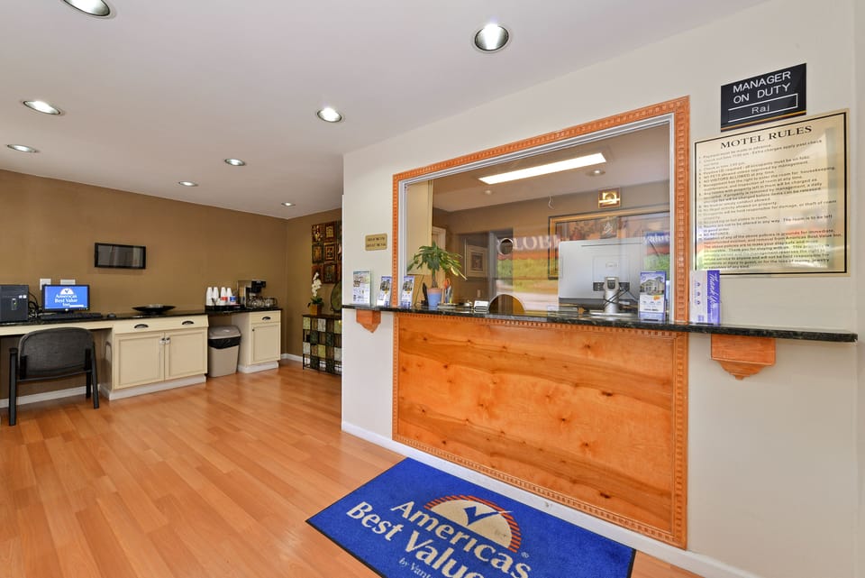Americas Best Value Inn Nashville Downtown Motel in East Nashville