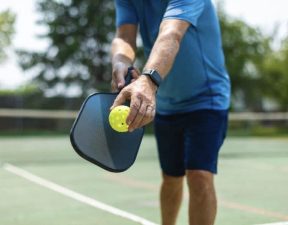 Guests have access to our private association, Pickleball, and tennis courts.