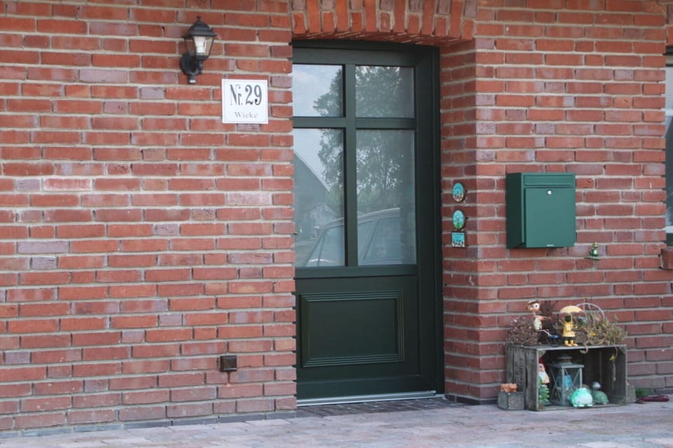 Entrance / Reception