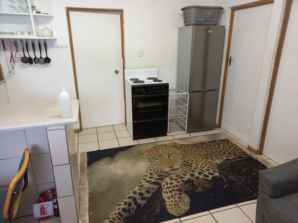 Kitchen Area, Fridge/Freezer & Stove