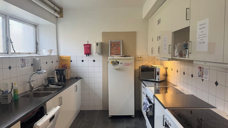 Oven, stovetop, dishwasher, toaster