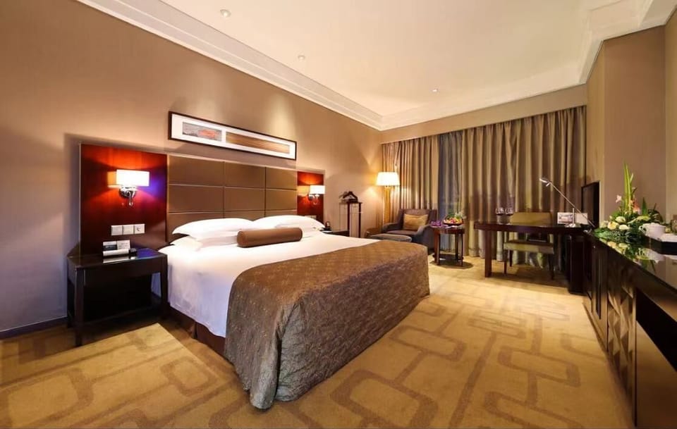 Basic Room | 1 bedroom, in-room safe, iron/ironing board, free WiFi