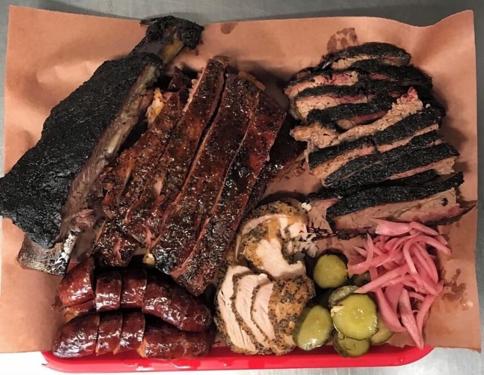 walk to la bbq and other best eaterries in town