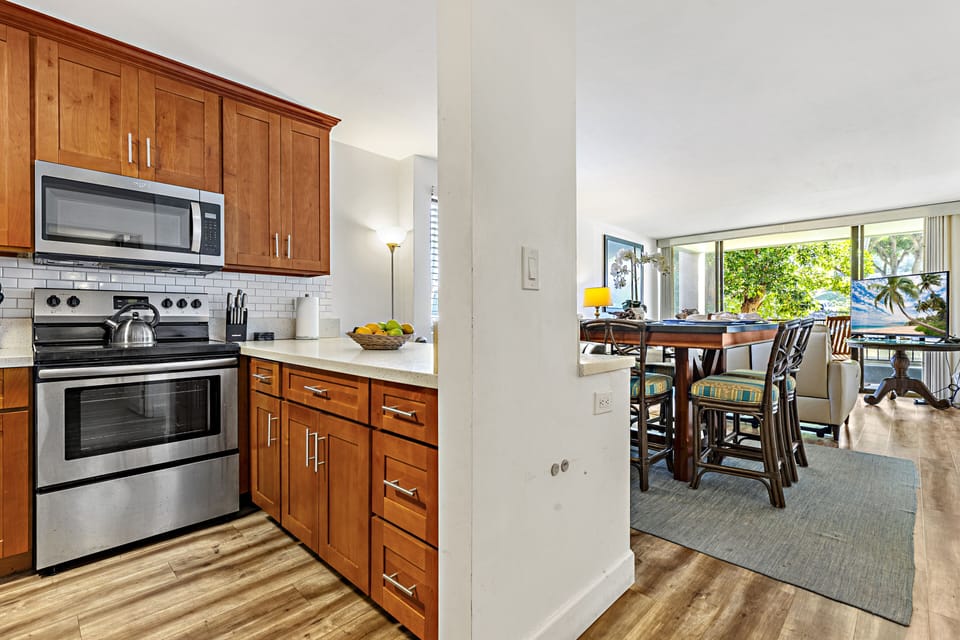 Beautifully updated and fully stocked kitchen