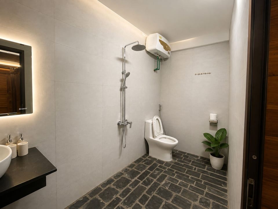 Standard Shared Dormitory, Mixed Dorm, Courtyard Area | Bathroom | Shower, rainfall showerhead, designer toiletries, hair dryer