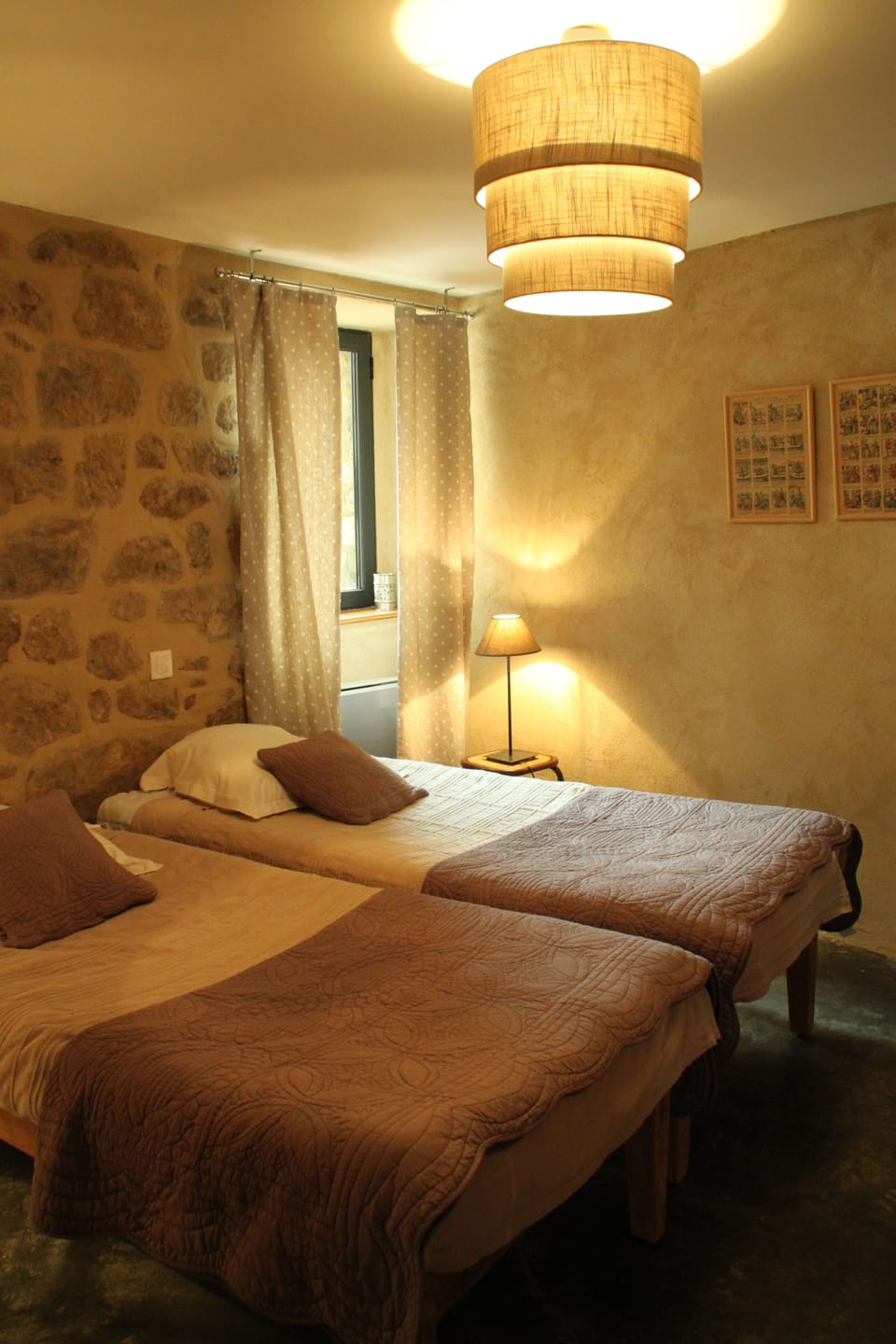 Family Apartment | 2 bedrooms, iron/ironing board, free WiFi