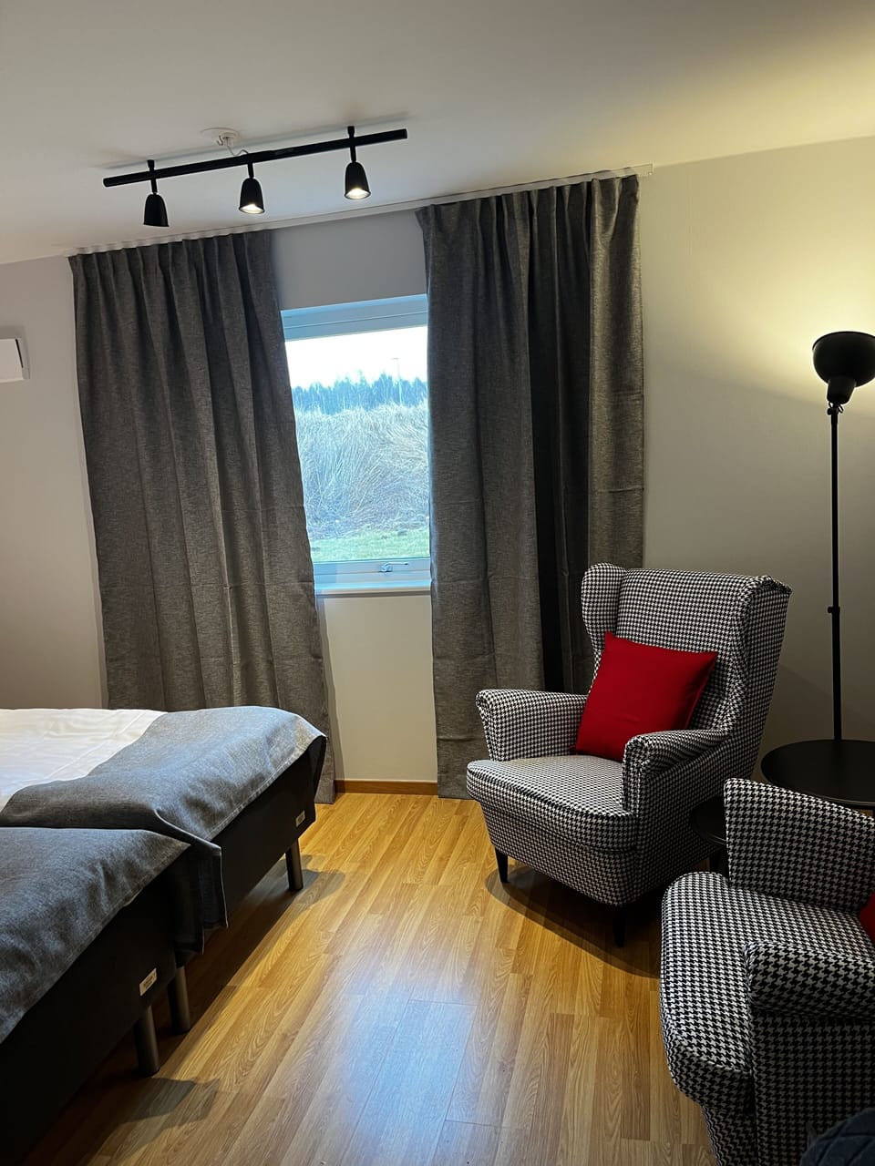 Twin Room | Free WiFi, bed sheets