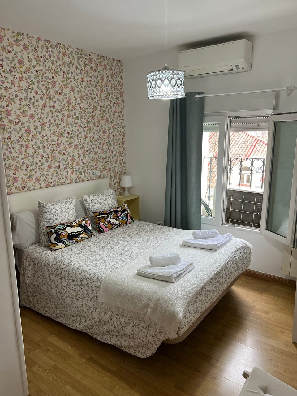 Double Room, Private Bathroom | Free WiFi, bed sheets