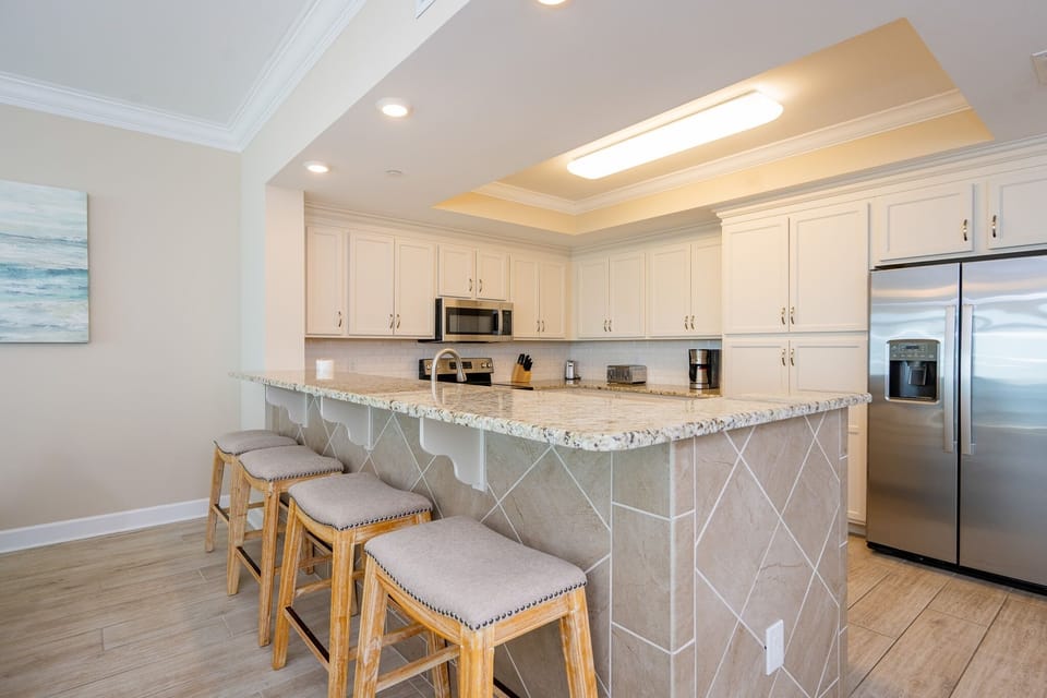 Condo, 3 Bedrooms | Private kitchen | Coffee/tea maker, fridge, oven