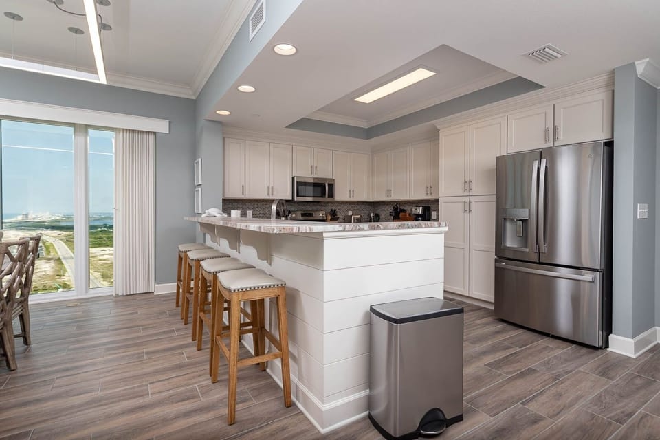 Condo, 4 Bedrooms | Private kitchen | Coffee/tea maker, fridge, oven