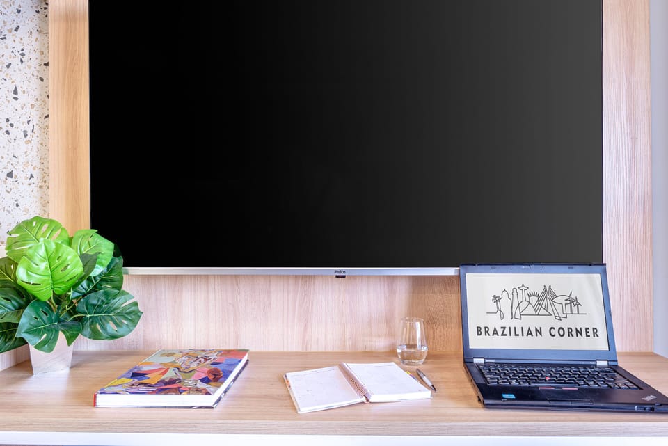 Apartment | Living area | TV