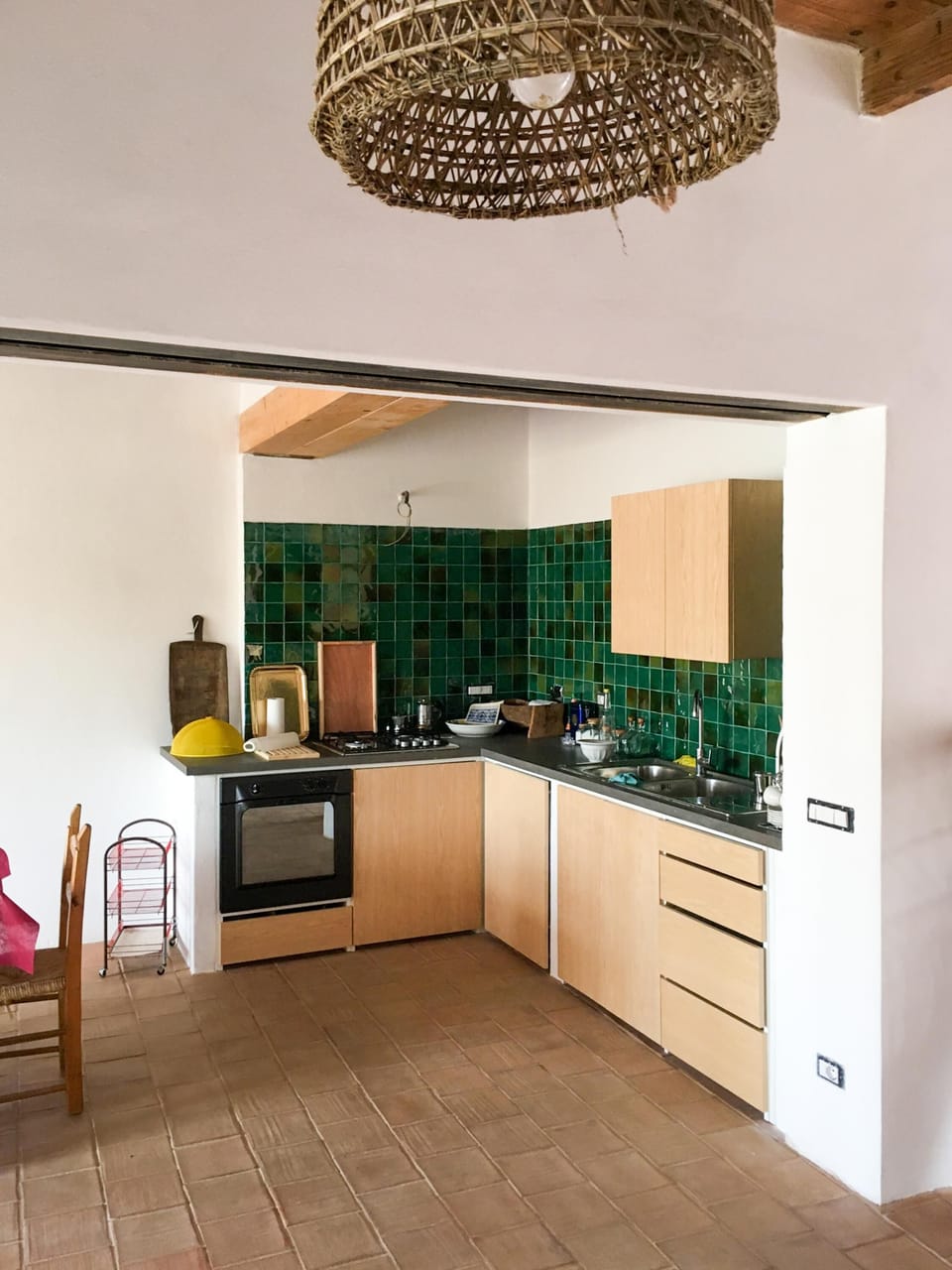 House | 2 bedrooms, desk