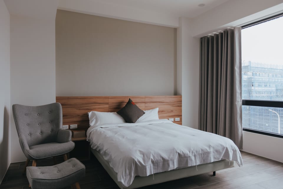 Premium bedding, free WiFi, bed sheets