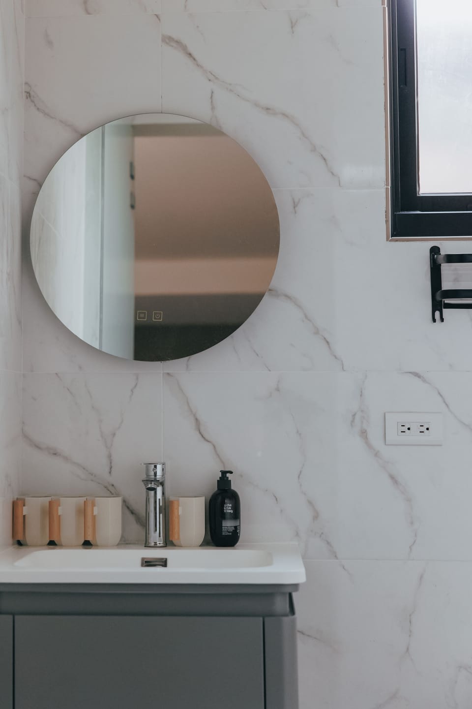 Shower, rainfall showerhead, hair dryer, towels