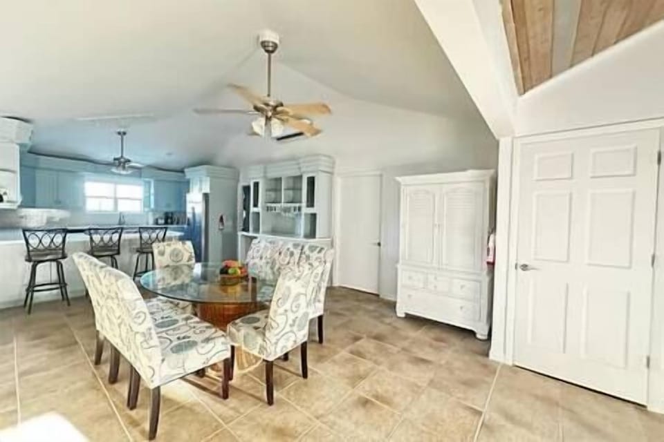 Dining Room (2)