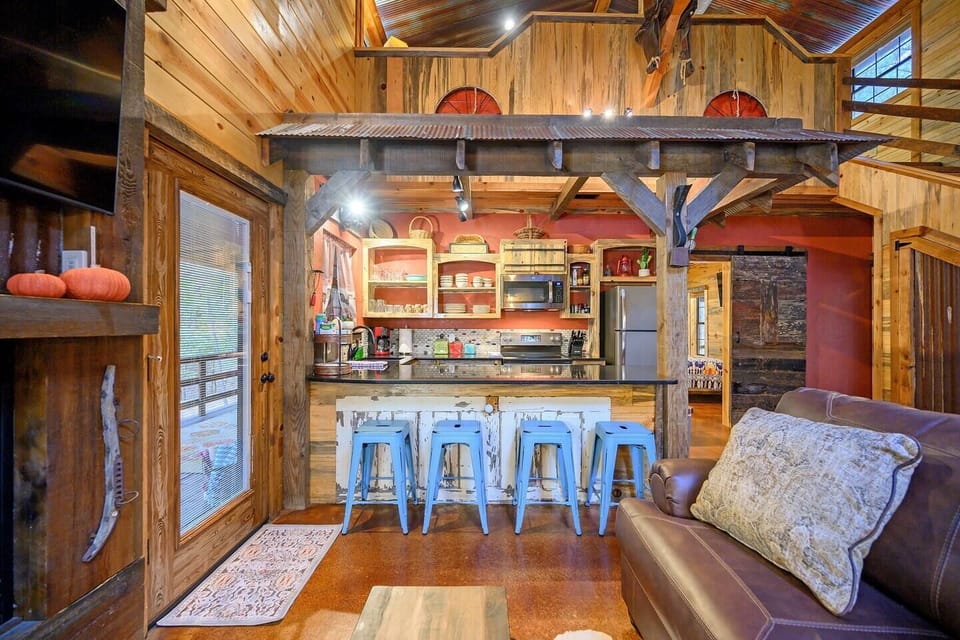 Kitchen with counter seating
