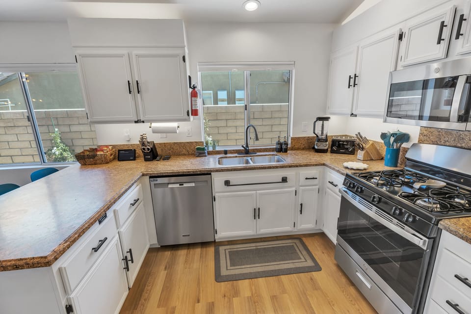 Fully stocked kitchen perfect for entertaining & celebrating w/ friends