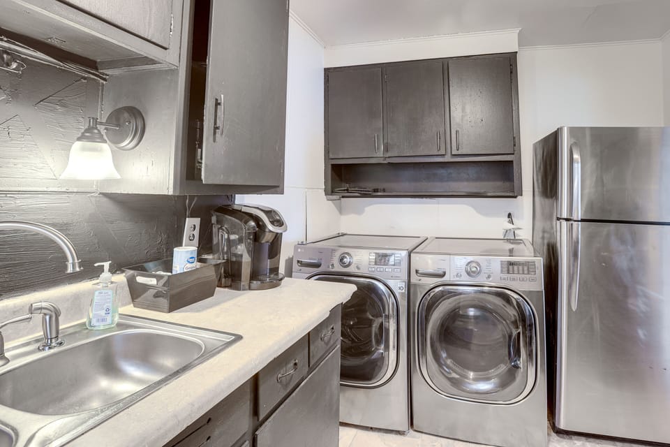 Washer + Dryer
