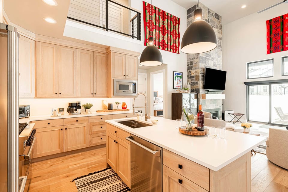 Gourmet kitchen