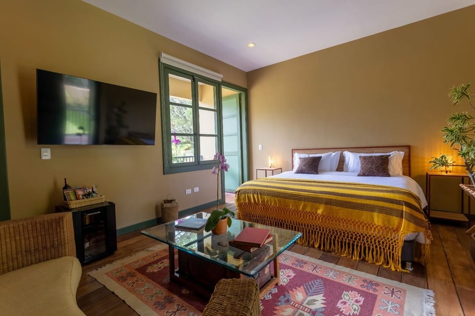 Superior Suite | In-room safe, individually decorated, individually furnished, free WiFi