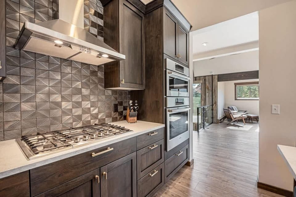 Immaculate kitchen.