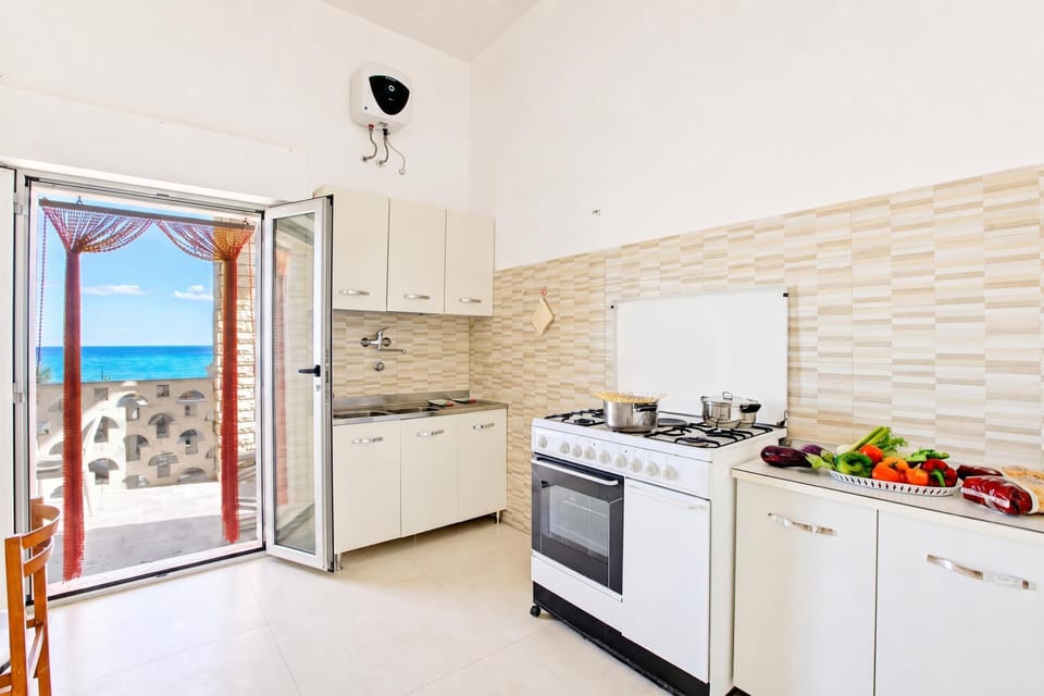 Kitchen and dining area