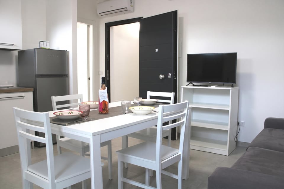 Kitchen and dining area