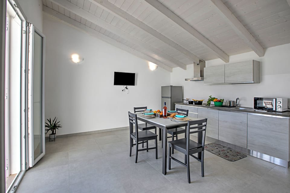 Kitchen and dining area