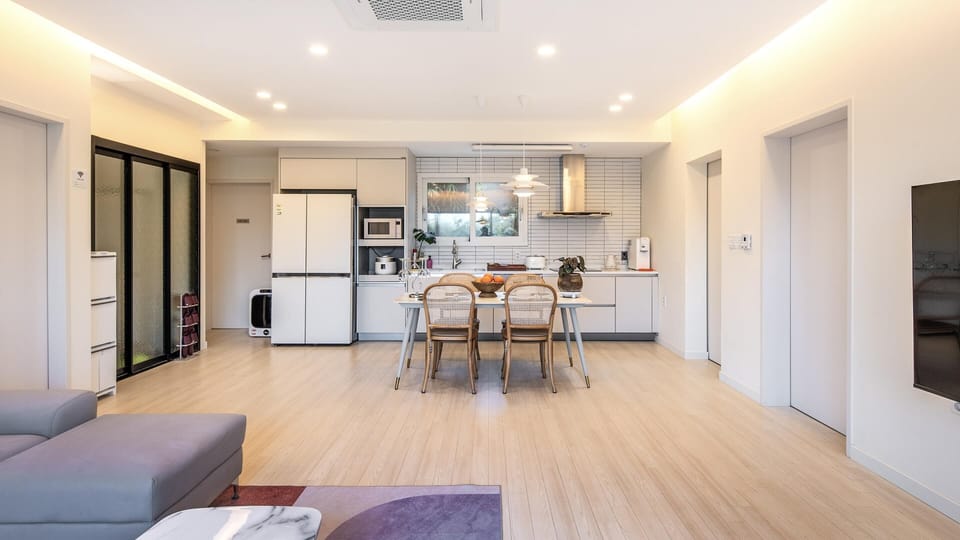 Basic Room, 2 Bedrooms (Dockchae(Jacuzzi)) | Private kitchen | Fridge