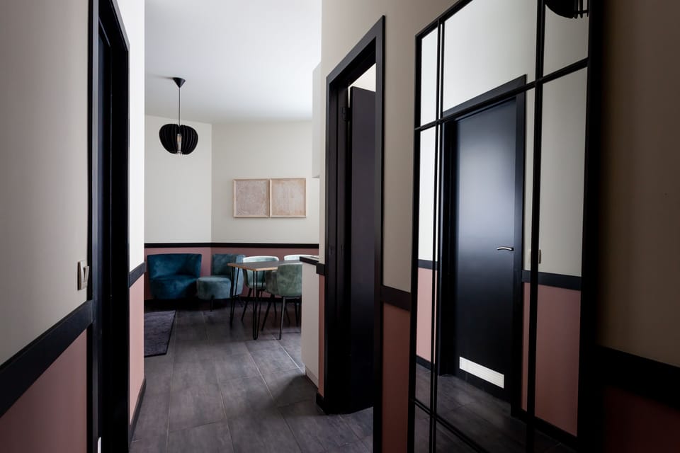 Comfort Apartment | Living area | Offices