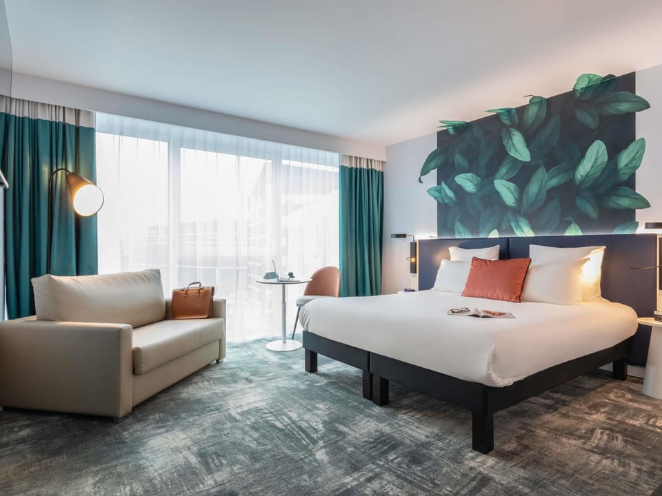 Junior Suite, 1 Double Bed with Sofa bed | Premium bedding, individually decorated, blackout drapes, soundproofing