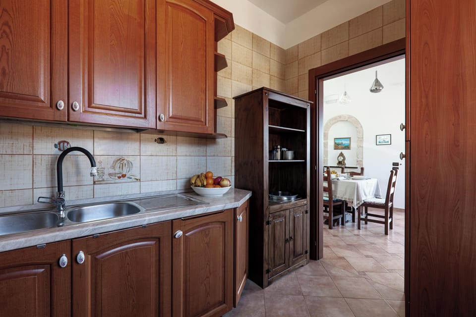 Family Villa, 6 Bedrooms, Balcony (Tenuta San Cassiano With Garden And) | Private kitchen