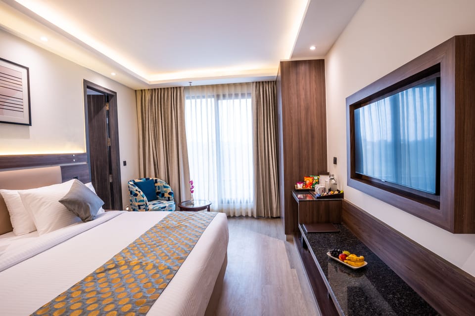 Premium Double Room | Minibar, desk, laptop workspace, soundproofing