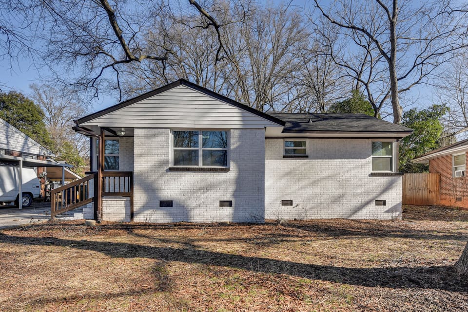 House (3 Bedrooms) | Front of property