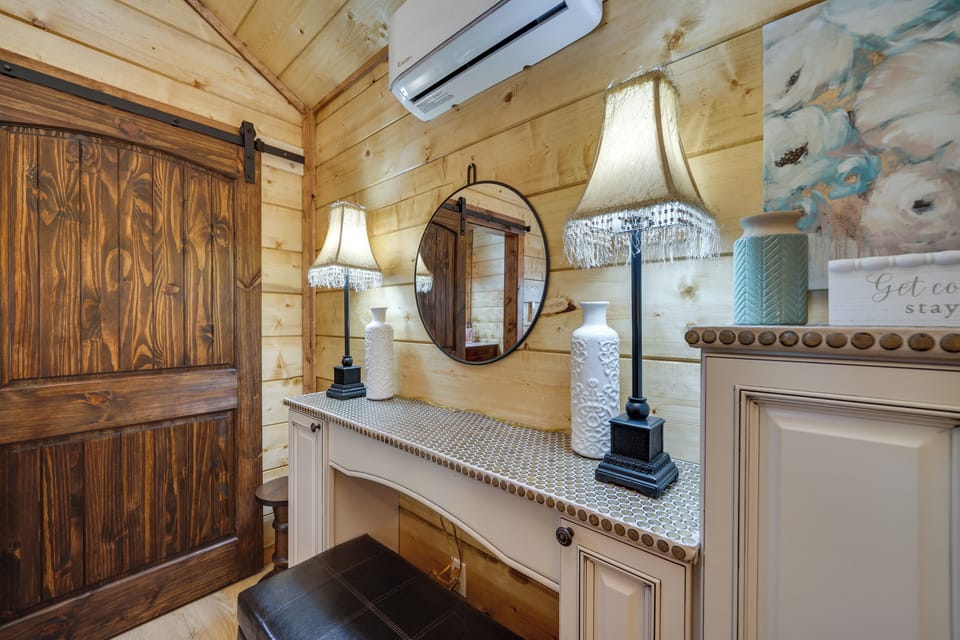 House (1 Bedroom) | Interior