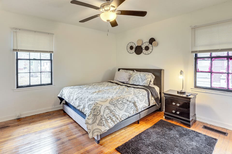 House (2 Bedrooms) | Interior