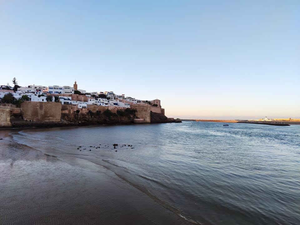 Charming Cozy Apartment - Rabat Center - Free parking & AirC & Fiber internet Apartment hotel in Rabat
