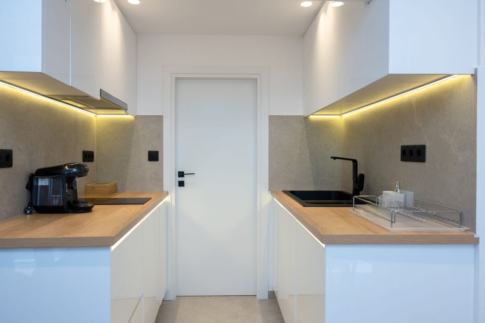 Panoramic Suite | Private kitchen | Mini-fridge, stovetop, espresso maker, electric kettle