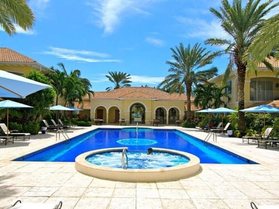 Enjoy our hot tub after a nice day at the beach