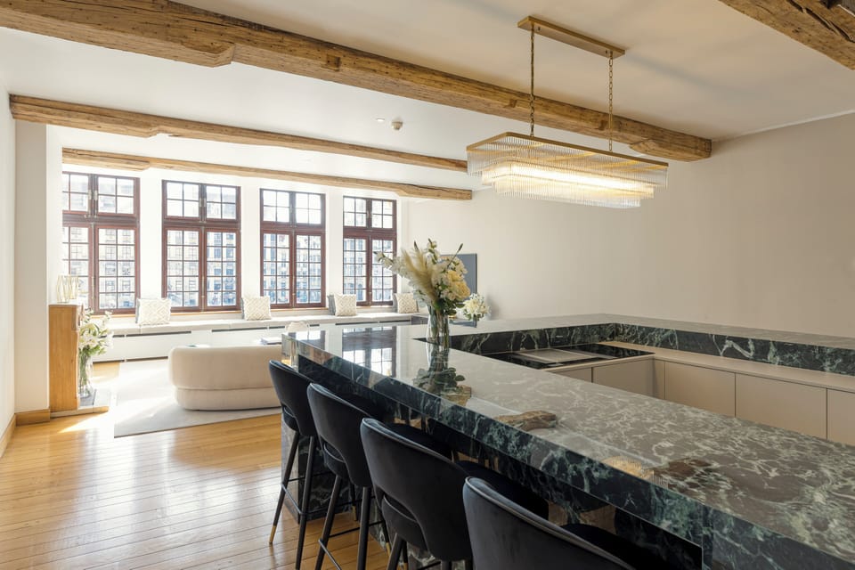 Presidential Apartment | Private kitchen | Full-size fridge, microwave, oven, stovetop