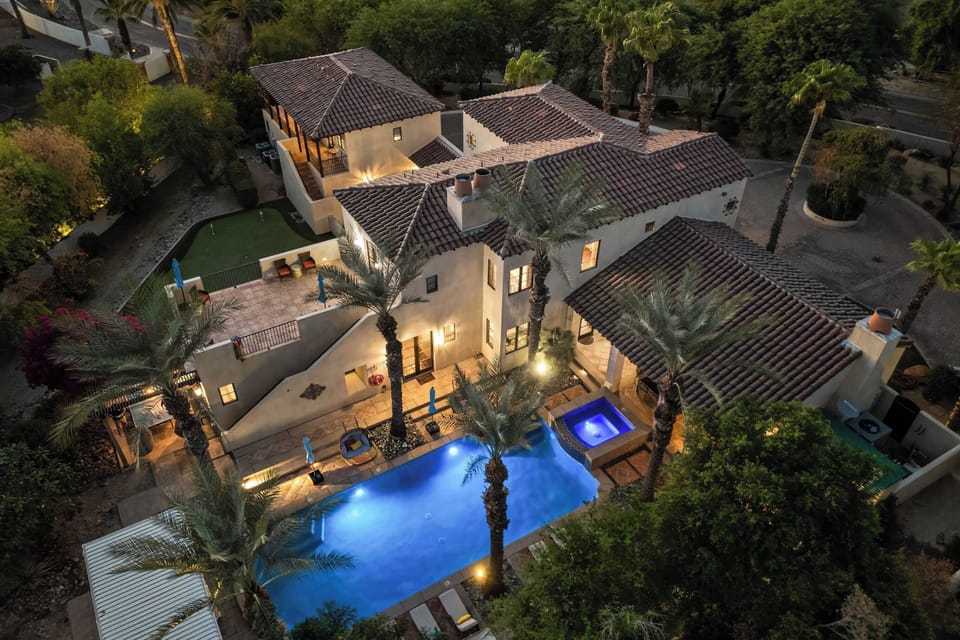 Villa (Multiple Bedrooms) | Front of property