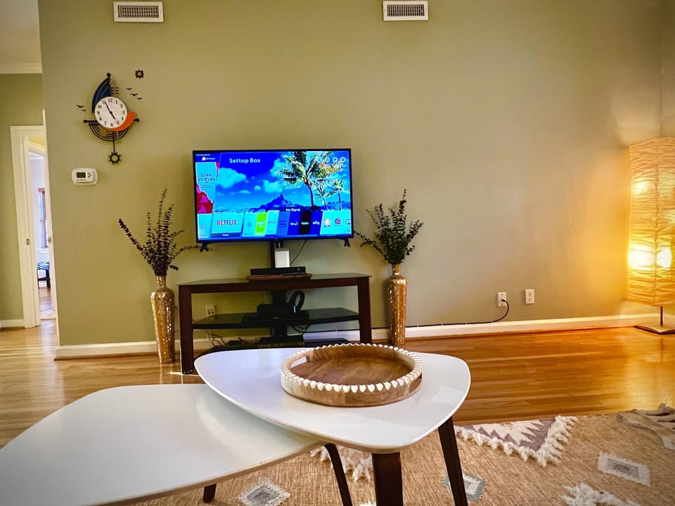 Smart TV with free basic cable