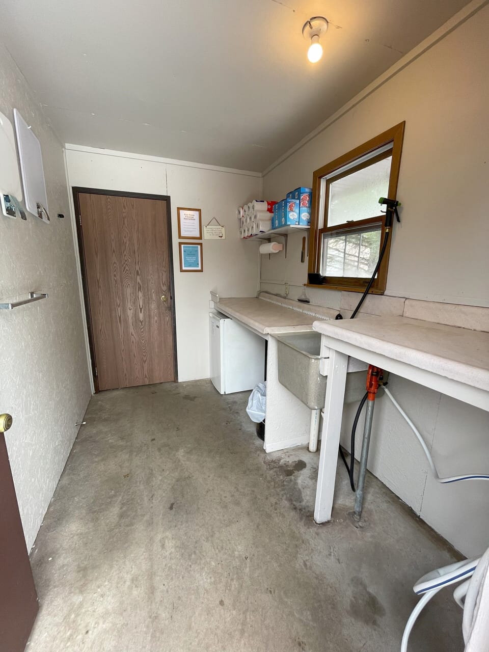 Anglers, our fish house is the perfect spot to clean and measure your catch of the day. Equipped with everything but knives, it's a convenient addition to your fishing adventure.
