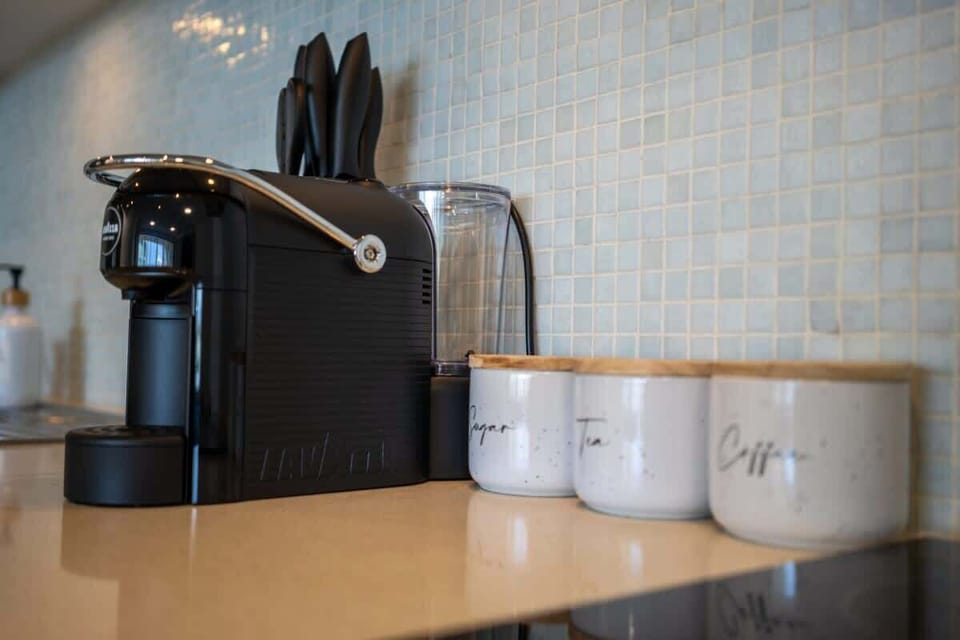 We offer complimentary cooking essentials, as well as free coffee, tea, and sugar for your convenience.